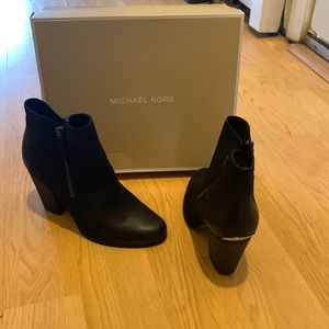 Michael Kors Denver Bootie size 7. Worn once In original box, like new